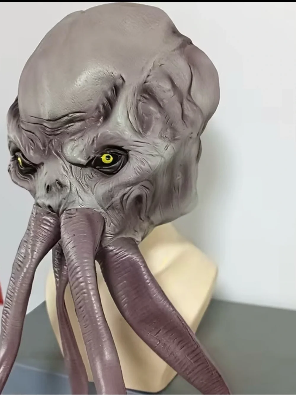 Grey Alien Octopus Mask for Reptile-Themed Costumes